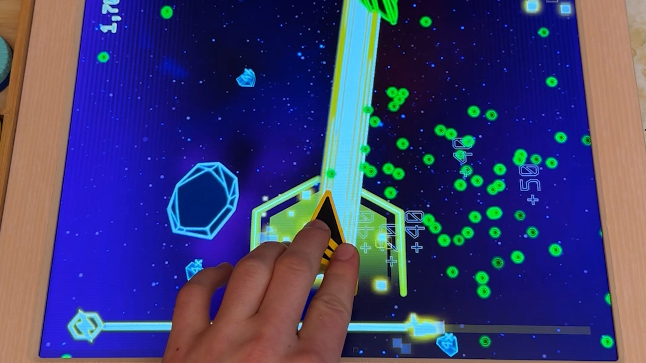Space Rocks Game Play